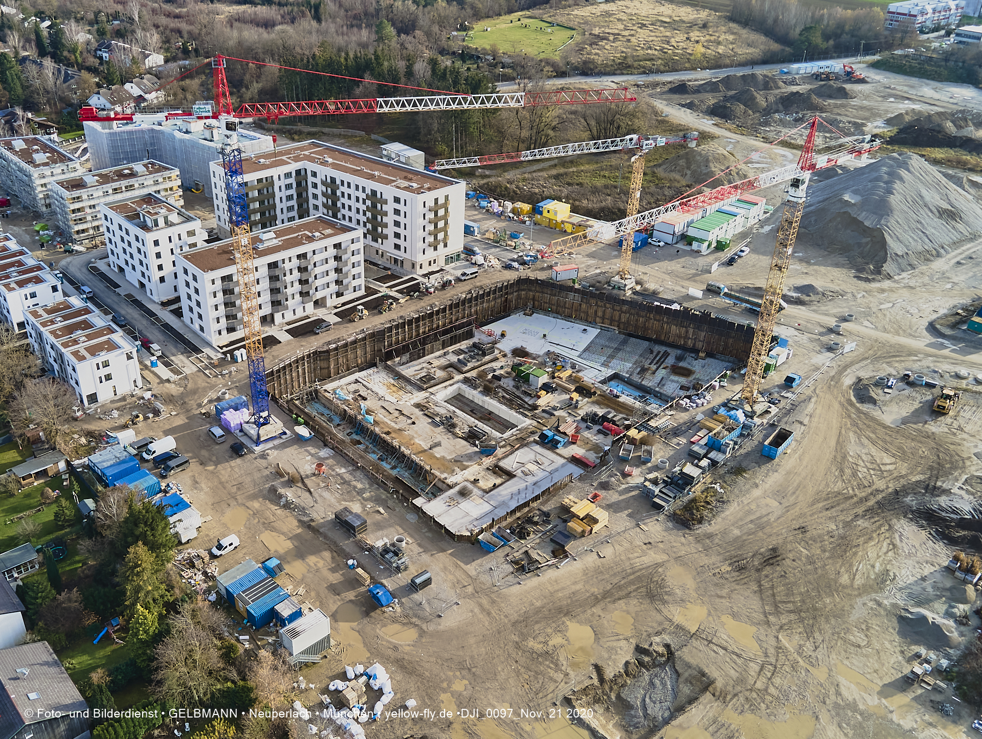 21.11.2020 - Piederstrorfer Gelände und Alexisquartier in Neuperlach in München